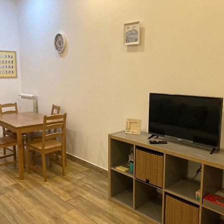 ナポリCasa Gaia A Due Passi Dal Duomoアパートメント エクステリア 写真